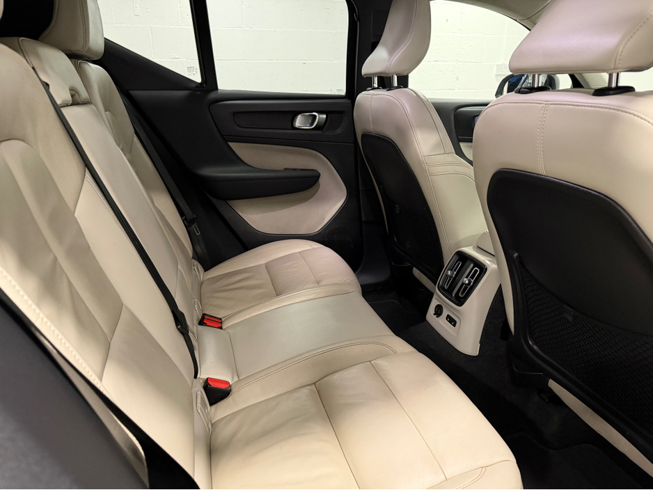 2022 Volvo XC40 1.5L Petrol Plug-in Hybrid For Sale Images