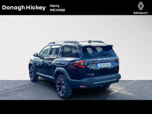 2026 Dacia Bigster 1.8L Petrol Hybrid For Sale Images