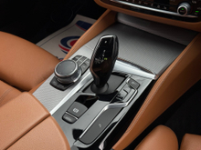 2019 BMW 5 Series 2L Petrol Plug-in Hybrid For Sale Images
