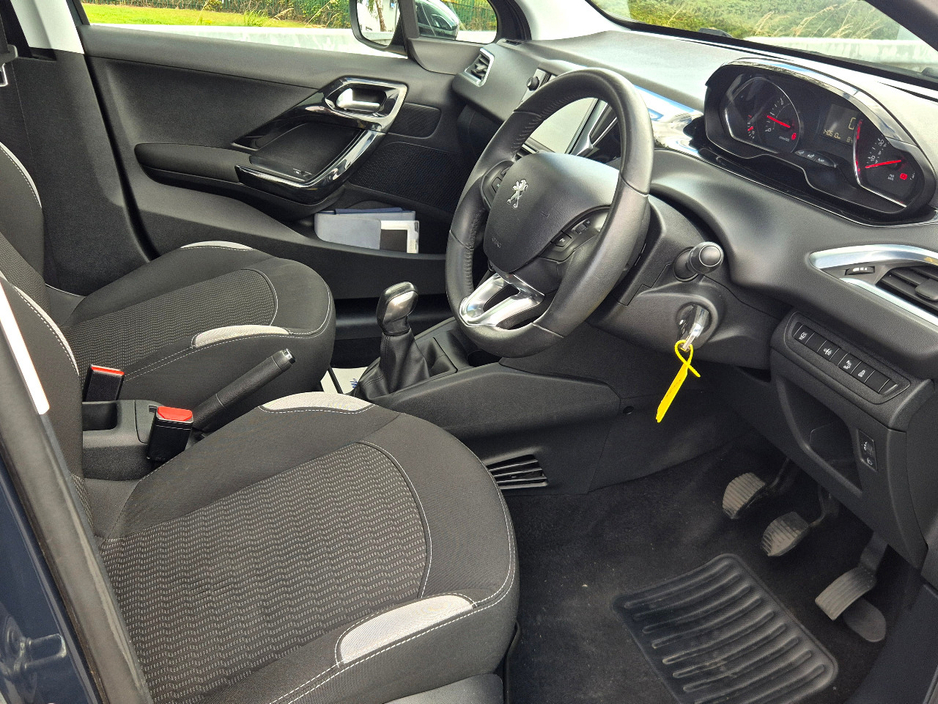 2015 Peugeot 208 1.2L Petrol For Sale Images