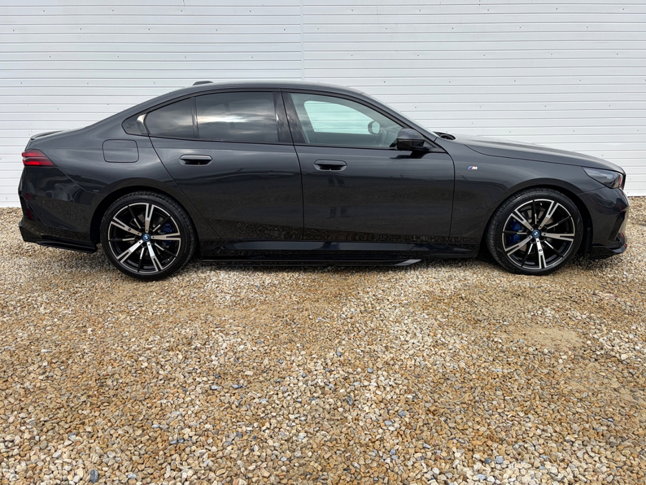 2024 BMW 5 Series 2L Petrol Plug-in Hybrid For Sale Images