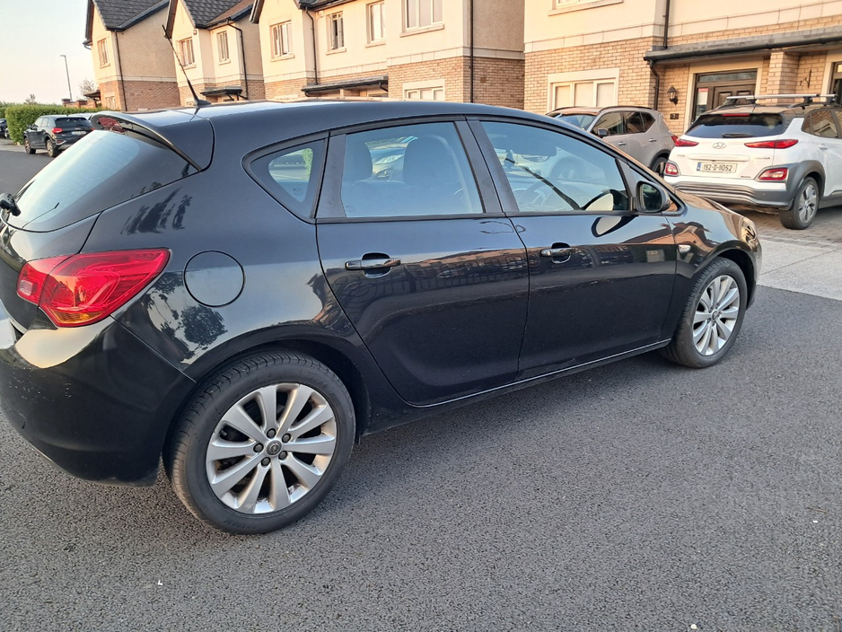 Opel Astra SC 1.4 I 100PS 5DR 4DR — thumbnail 4