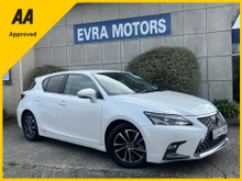 Lexus CT 200 h VERSION C AUTOMATIC HYBRID 1.8 PETROL //LOW MILES//ADAPTIVE CRUISE CONTROL//KEYLESS ENTRY//ELECTRIC HEATED SEATS//REVERSE CAMERA//