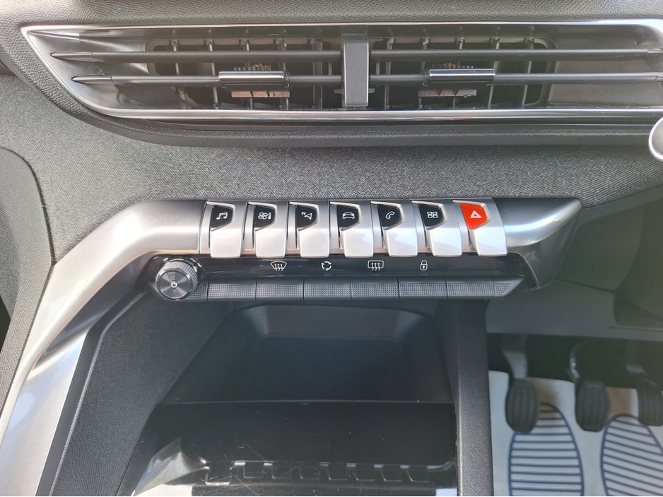 2022 Peugeot 3008 1.5L Diesel For Sale Images