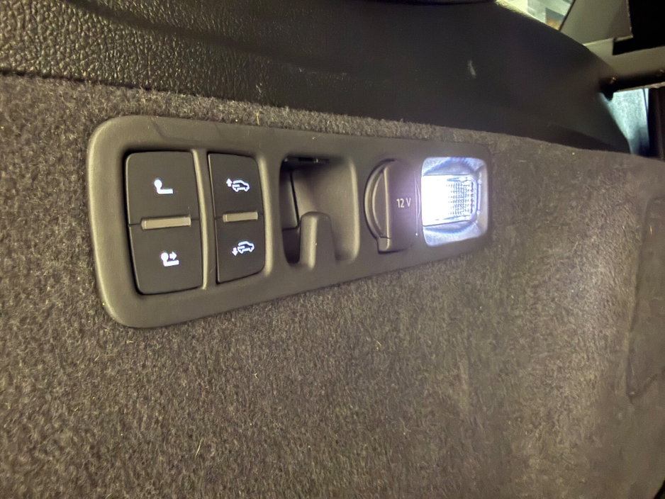 2021 Audi Q7 3L Petrol Hybrid For Sale Images