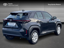 Toyota Yaris Cross - Save EUR 3,100 -...