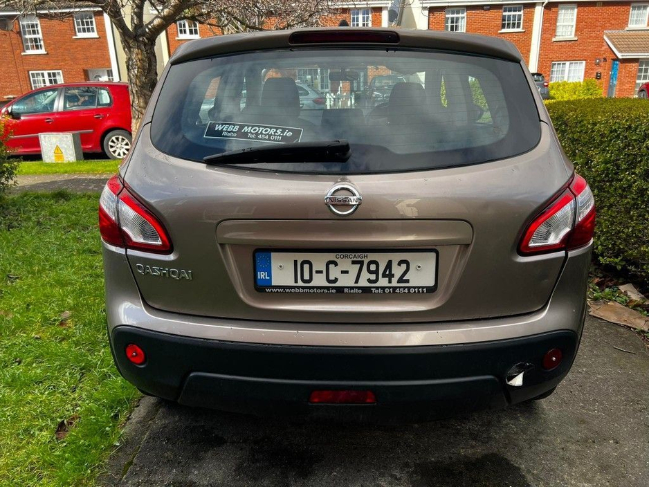 Nissan Qashqai 2.0 XE Hatchback Petrol Automatic (140bhp) — thumbnail 2