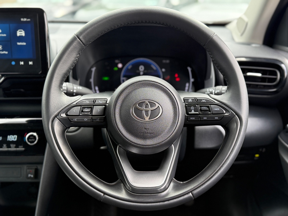 2025 Toyota Yaris Cross 1.5L Petrol Hybrid For Sale Images