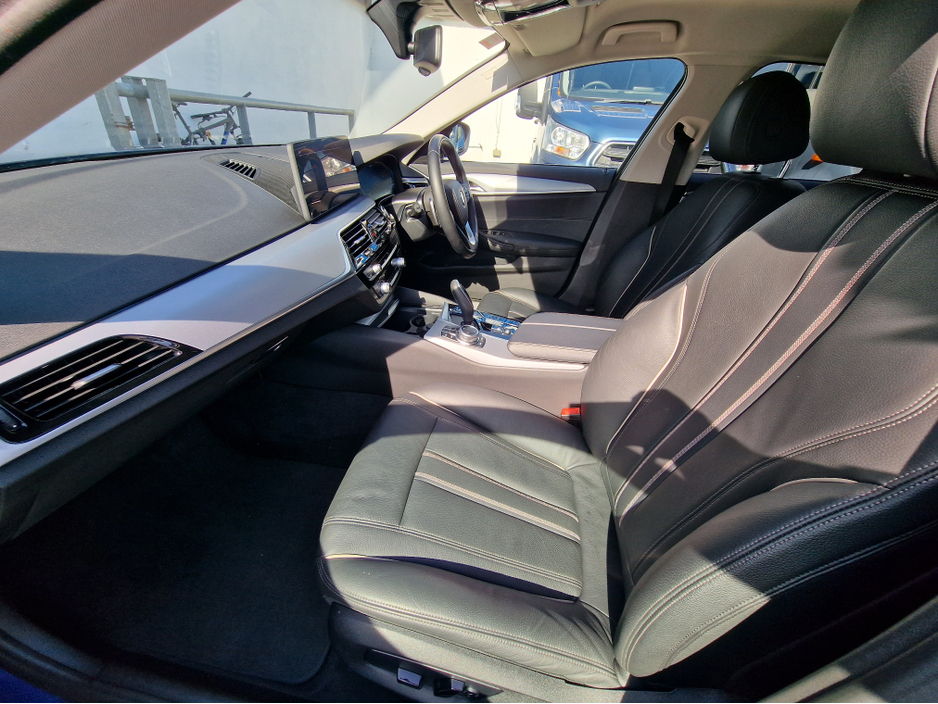 2022 BMW 5 Series 2L Hybrid For Sale Images