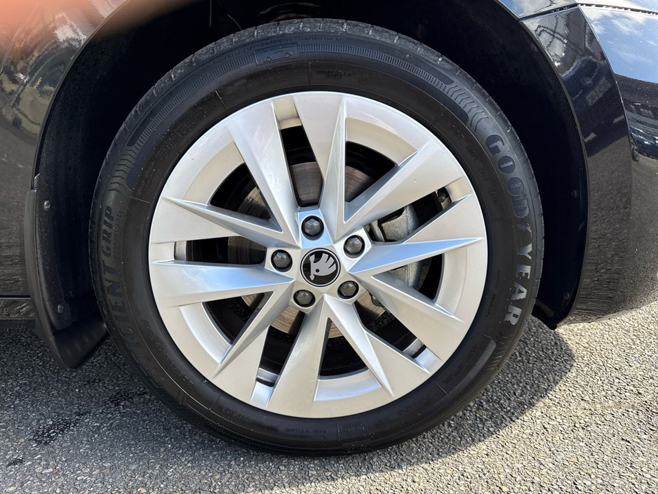 2026 Skoda Octavia 2L Diesel For Sale Images