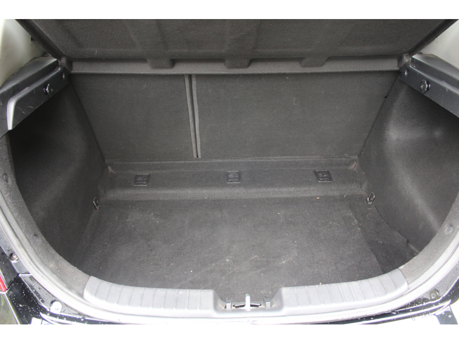 2011 Hyundai i30 1.6L Diesel For Sale Images