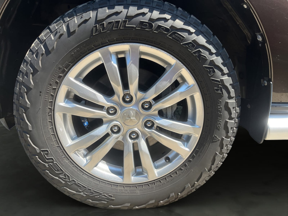 2021 Mitsubishi Pajero 3.2L Diesel For Sale Images