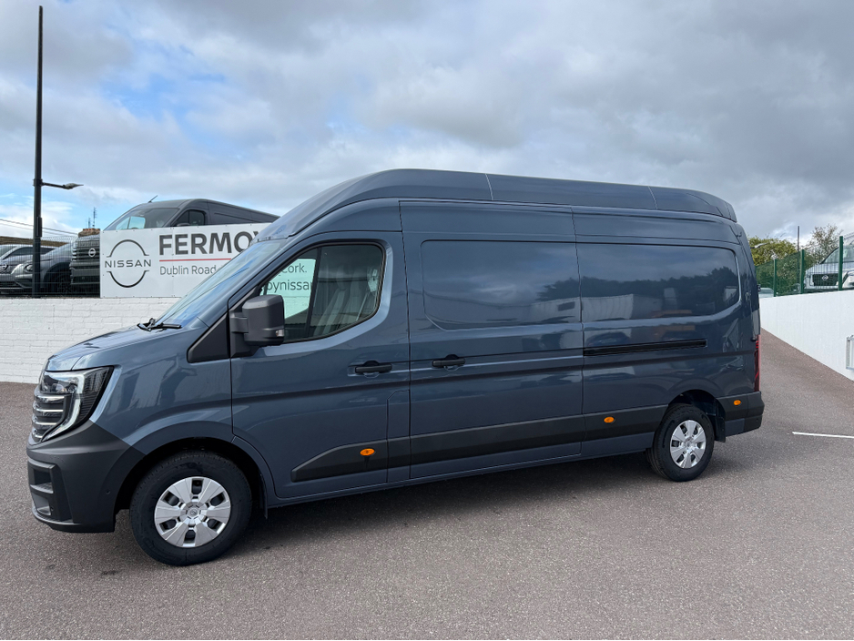 2027 Nissan Interstar 2L Diesel For Sale Images