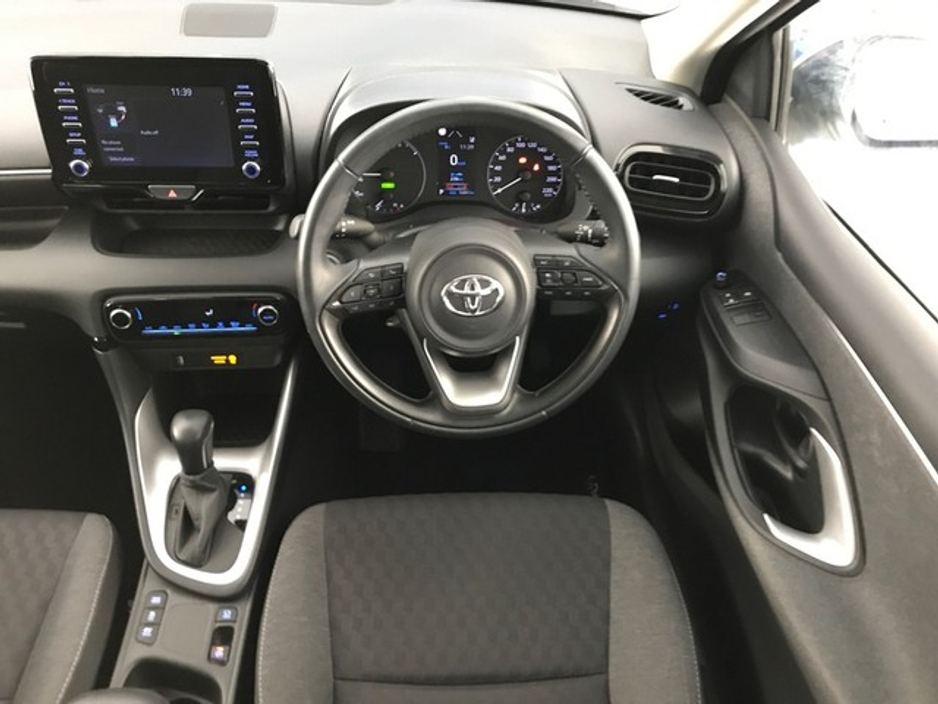 Toyota Yaris HYBRID LUNA 4DR AUTO — thumbnail 9