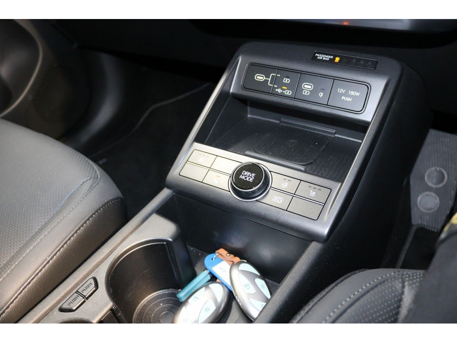 Hyundai Kona Electric Platinum 65KWH EV - — thumbnail 13