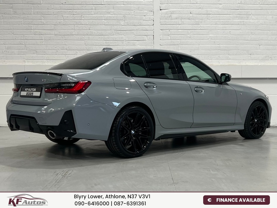 2025 BMW 3 Series 2L Petrol Plug-in Hybrid For Sale Images