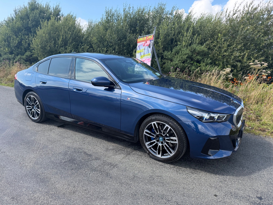 2025 BMW 5 Series 2L Petrol Plug-in Hybrid For Sale Images