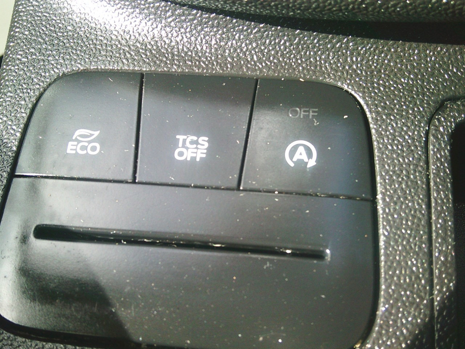 Ford Fiesta NCT 2028, ZETEC, €190 TAX, LOW KMS. HISTORY. — thumbnail 14