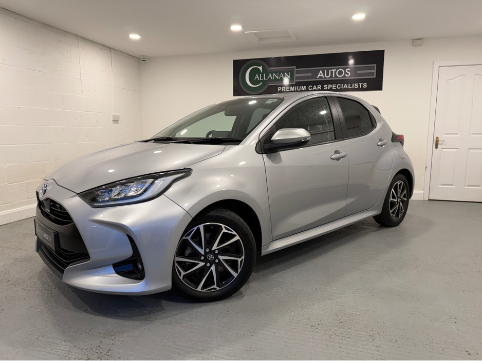 2022 Toyota Yaris 1.5L Hybrid For Sale Images