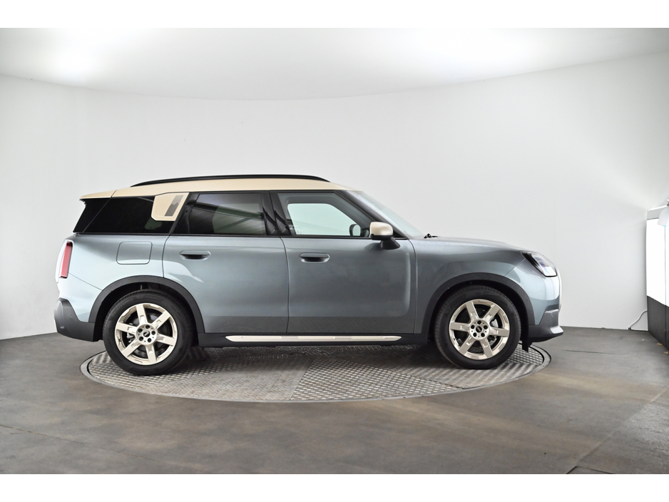 2025 MINI Countryman 0L Electric For Sale Images