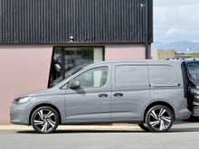 2022 Volkswagen Caddy 2L Diesel For Sale Images