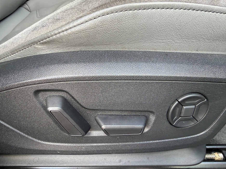 2021 Audi Q3 2L Diesel For Sale Images