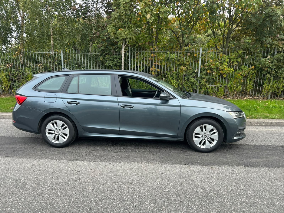 2022 Skoda Octavia 1L Petrol For Sale Images