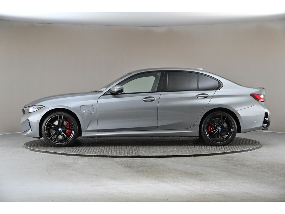 BMW 3 Series 330E M SPORT PRO +TECH + COMFORT PACK*FULLY LOADED*BEIGE LEATHER* — thumbnail 5