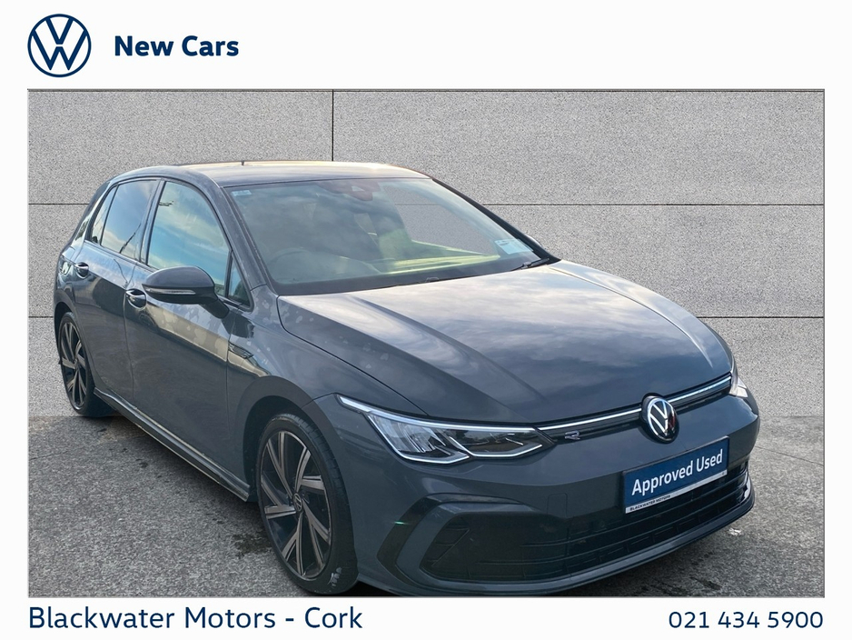 Volkswagen Golf 2.0TDI 150BHP R-LINE WITH KEYLESS LOCKING & STARTING, HIGH BEAM ASSISTANT, REAR VIEW CAMERA, DRIVER ASSISTANCE PACK, ALLOY WHEELS AND WINTER PACK