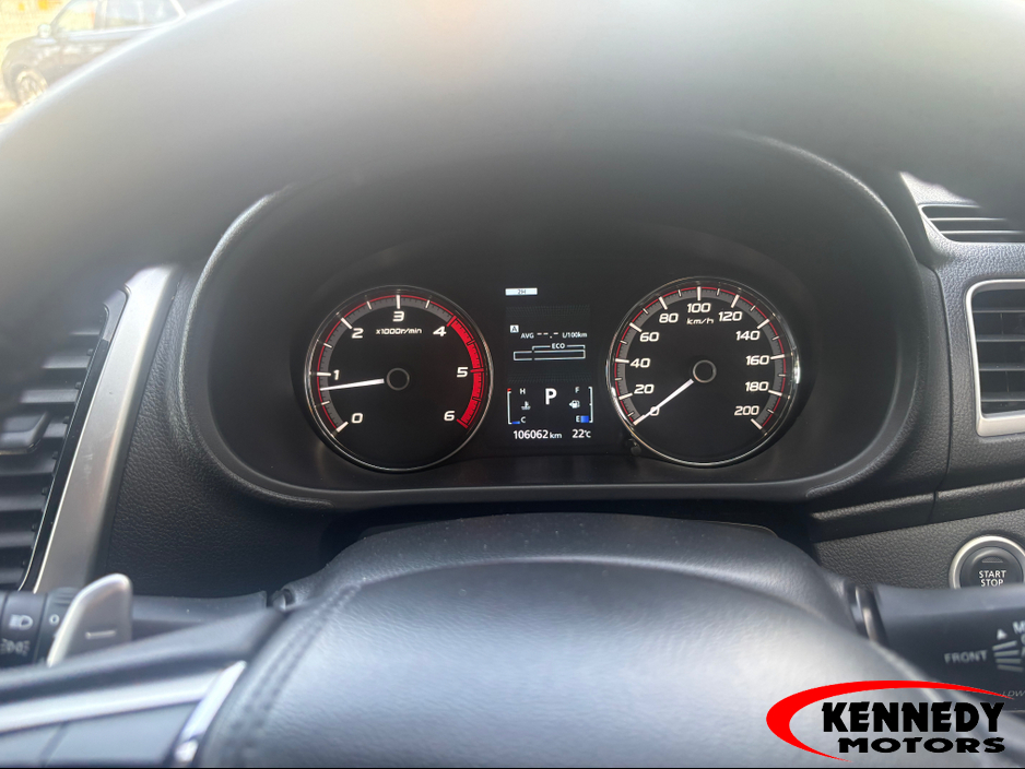 2022 Mitsubishi L200 2.3L Diesel For Sale Images