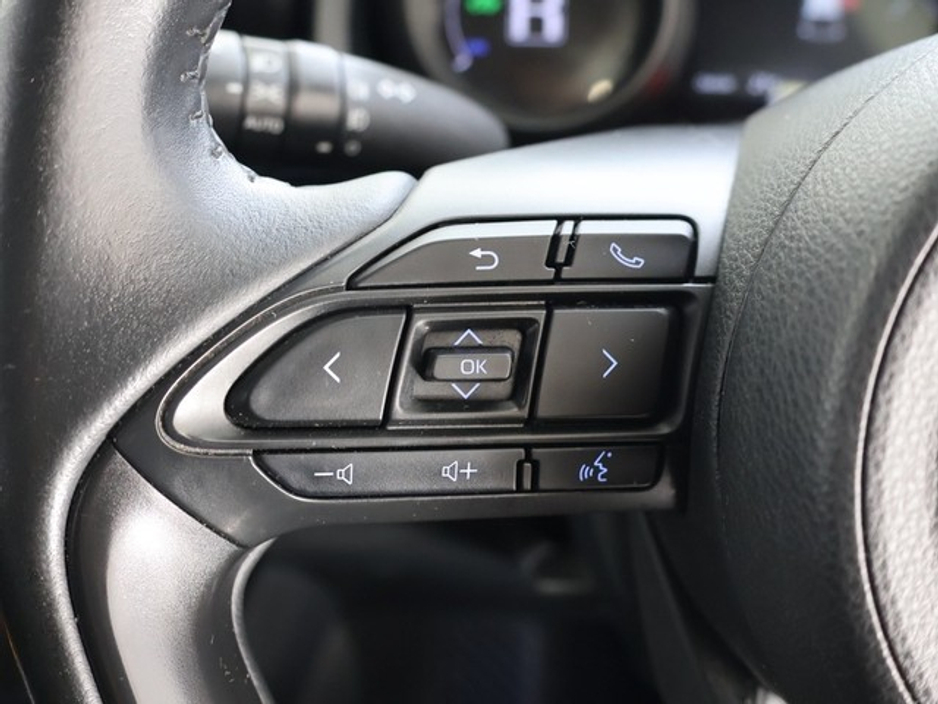 Toyota Yaris Luna Sport Hybrid — thumbnail 12