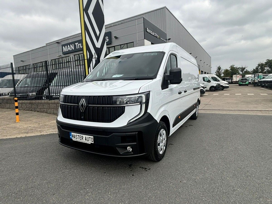 2025 Renault Master For Sale Images