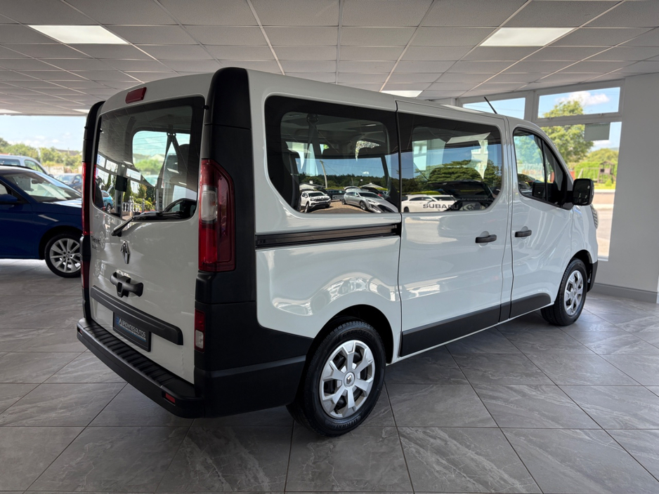 2023 Renault Trafic 2L Diesel For Sale Images