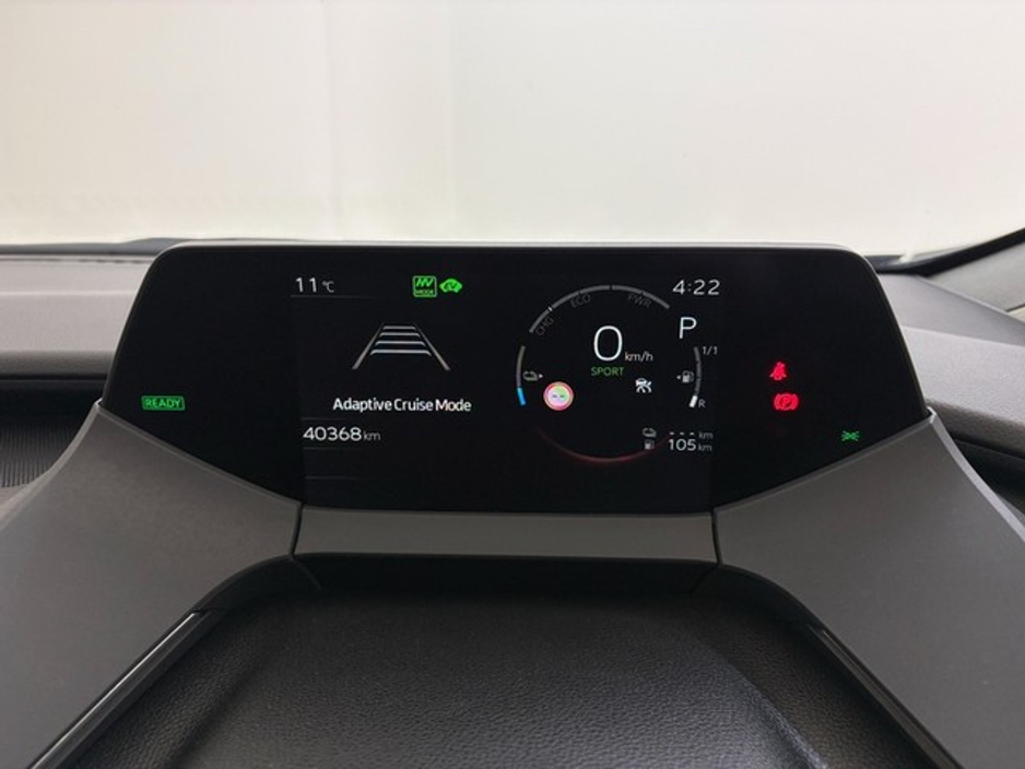 Toyota Prius Plug-In Hybrid — thumbnail 14