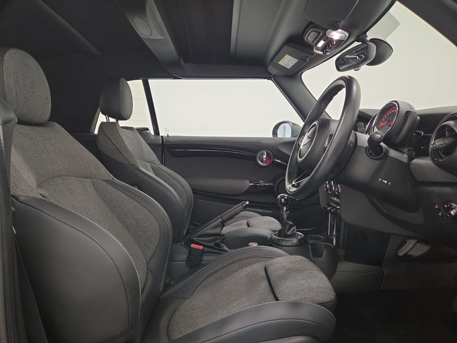2016 MINI Convertible 2L Petrol For Sale Images
