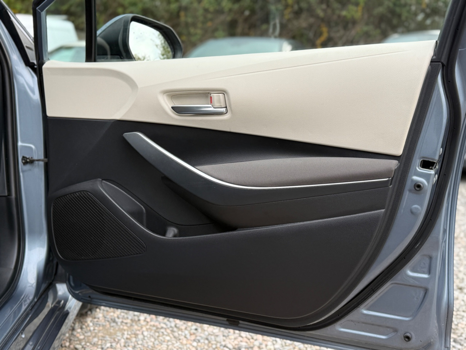 2022 Toyota Corolla 1.8L Petrol Hybrid For Sale Images