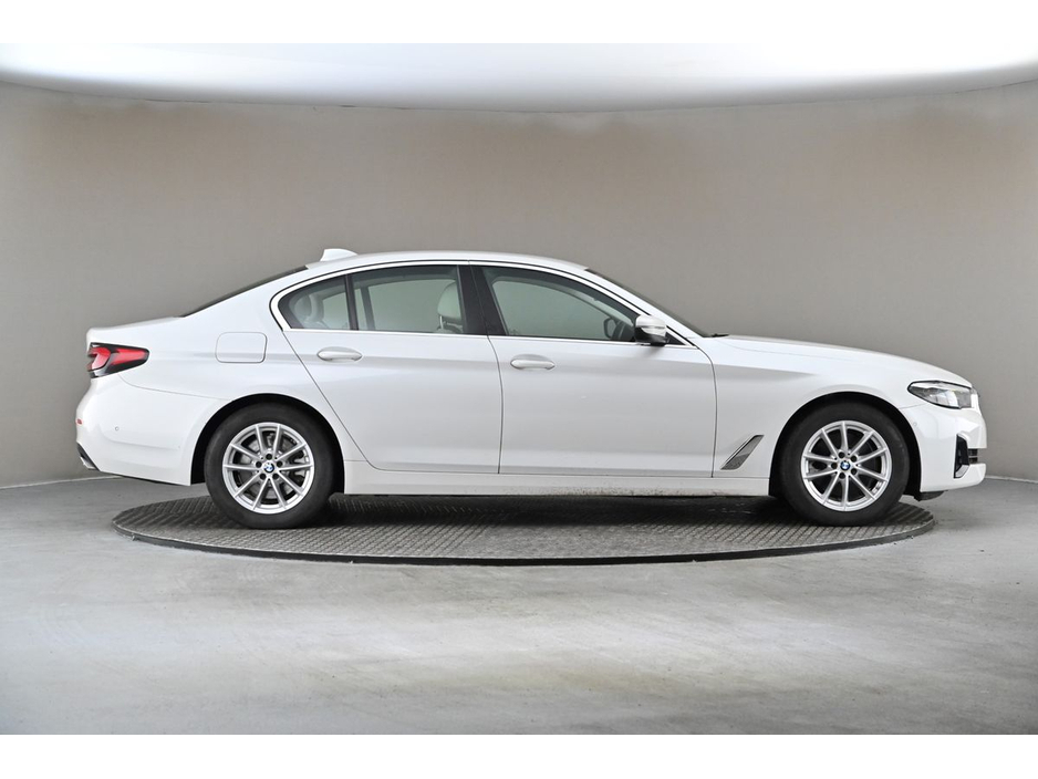 BMW 5 Series 520D SE *BEIGE LEATHER* — thumbnail 11