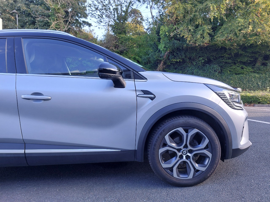2023 Renault Captur 1L Petrol For Sale Images