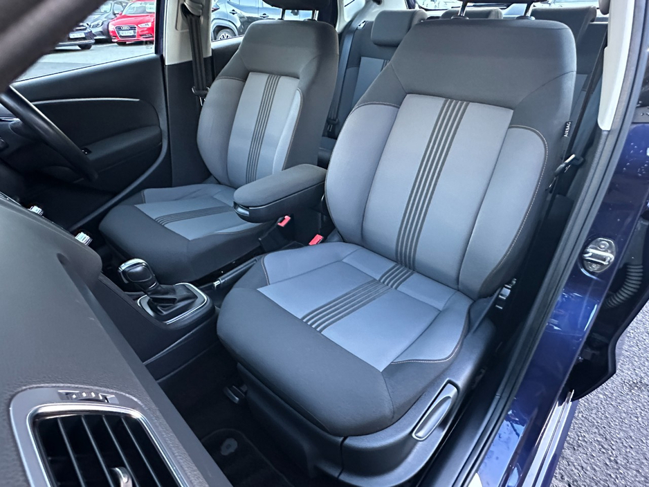 2016 Volkswagen Polo 1.2L Petrol For Sale Images