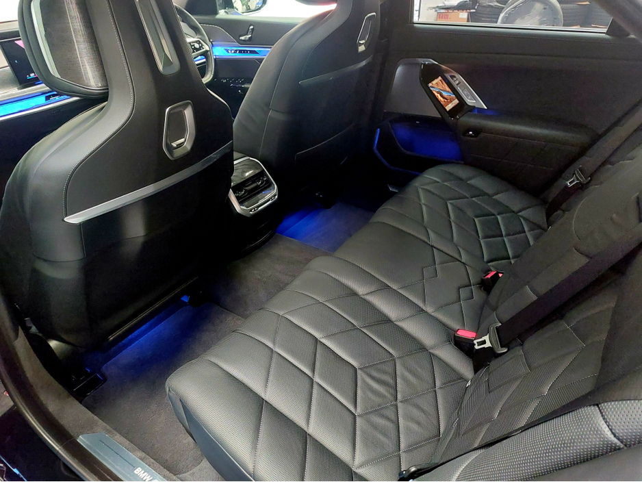 2023 BMW 7 Series 0L Electric For Sale Images