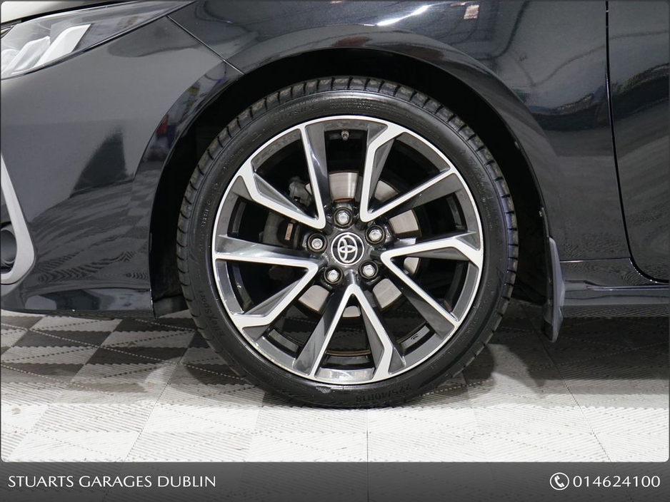 Toyota Corolla Hybrid SOL Saloon 4DR Auto*Night Sky Black Metallic with Light grey Partial leather*18" Bi-Tone Grey Alloys* — thumbnail 6