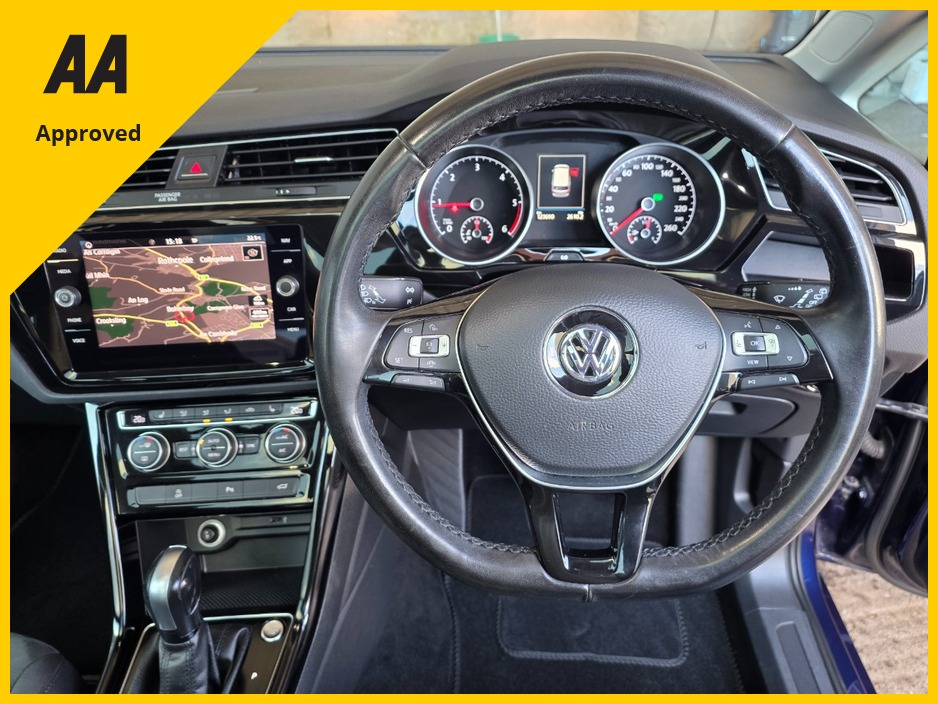 2021 Volkswagen Touran 2L Diesel For Sale Images