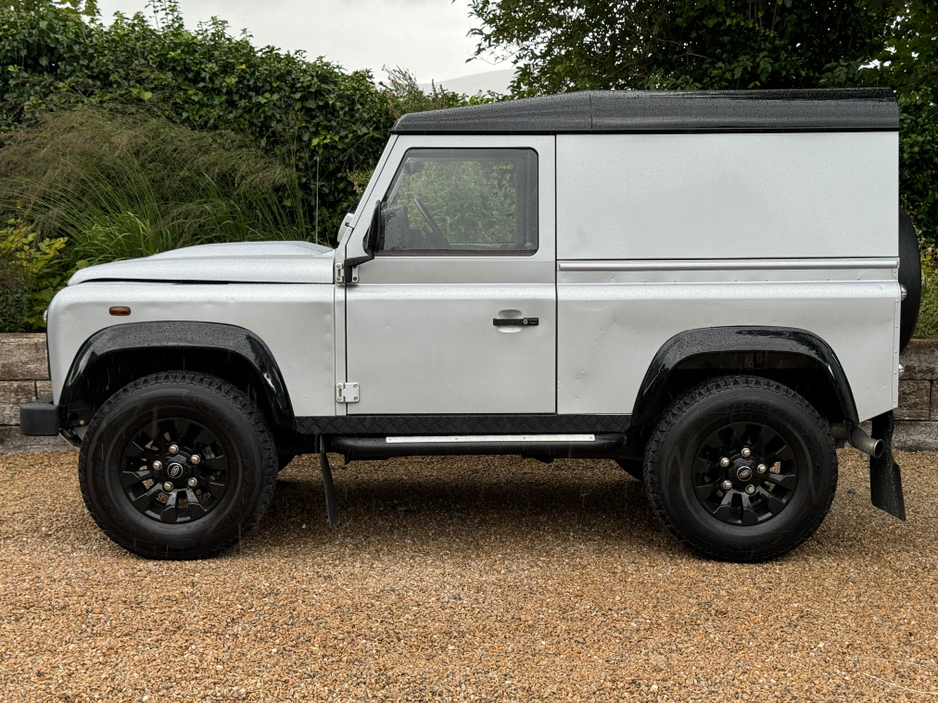 2011 Land Rover Defender 2.4L Diesel For Sale Images