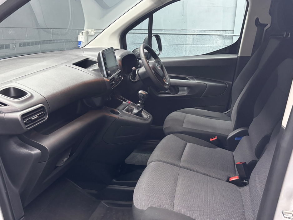 2023 Opel Combo 1.5L Diesel For Sale Images