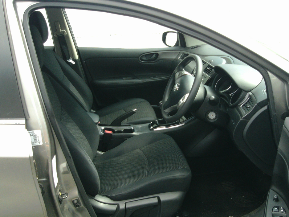 Nissan Pulsar 1.2 T XE  ** FSH ** NCT 04/27 — thumbnail 7