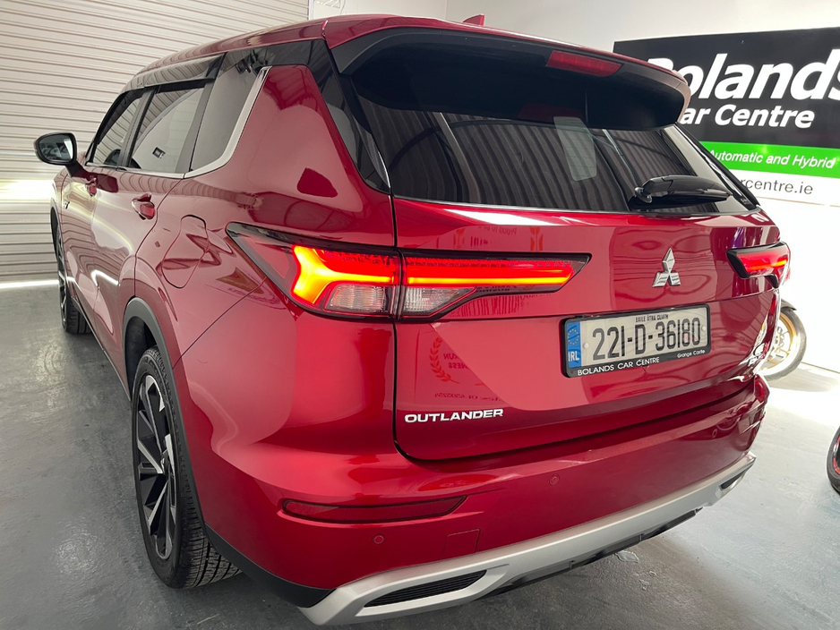 2022 Mitsubishi Outlander 2.4L Petrol Plug-in Hybrid For Sale Images