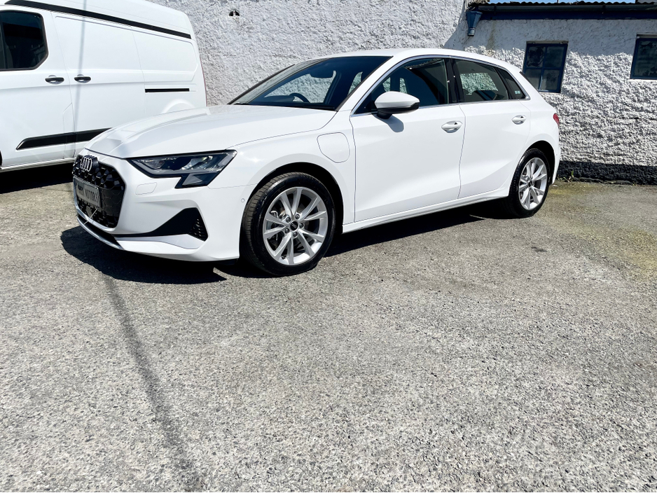 2025 Audi A3 1.5L Petrol Plug-in Hybrid For Sale Images