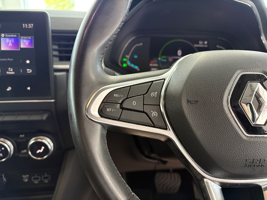 2023 Renault Captur 1.6L Hybrid For Sale Images