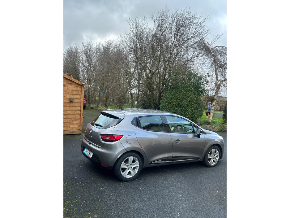 2016 Renault Clio 1.1L Petrol For Sale Images