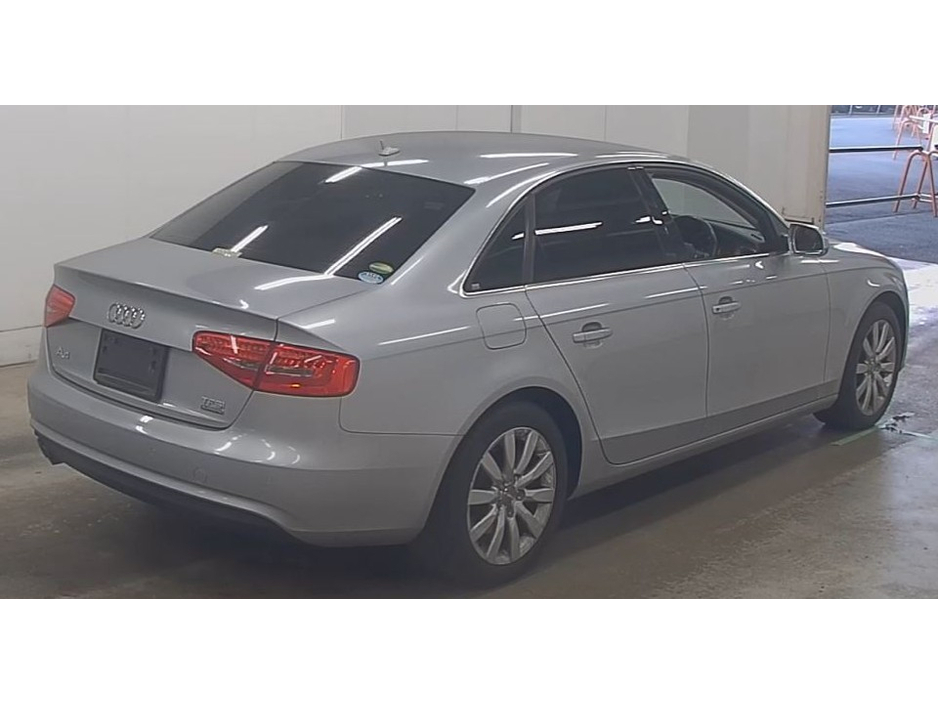 Audi A4 2.0 Petrol Auto Saloon — thumbnail 4